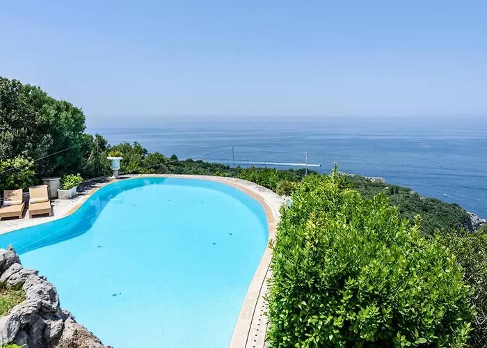 Gina - Infinity Pool - Capri Anacapri (Isola di Capri)